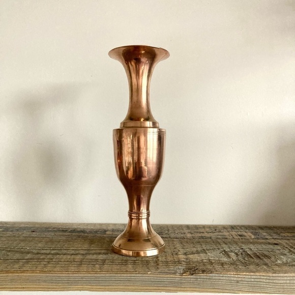 Brass vase - Picture 1 of 5